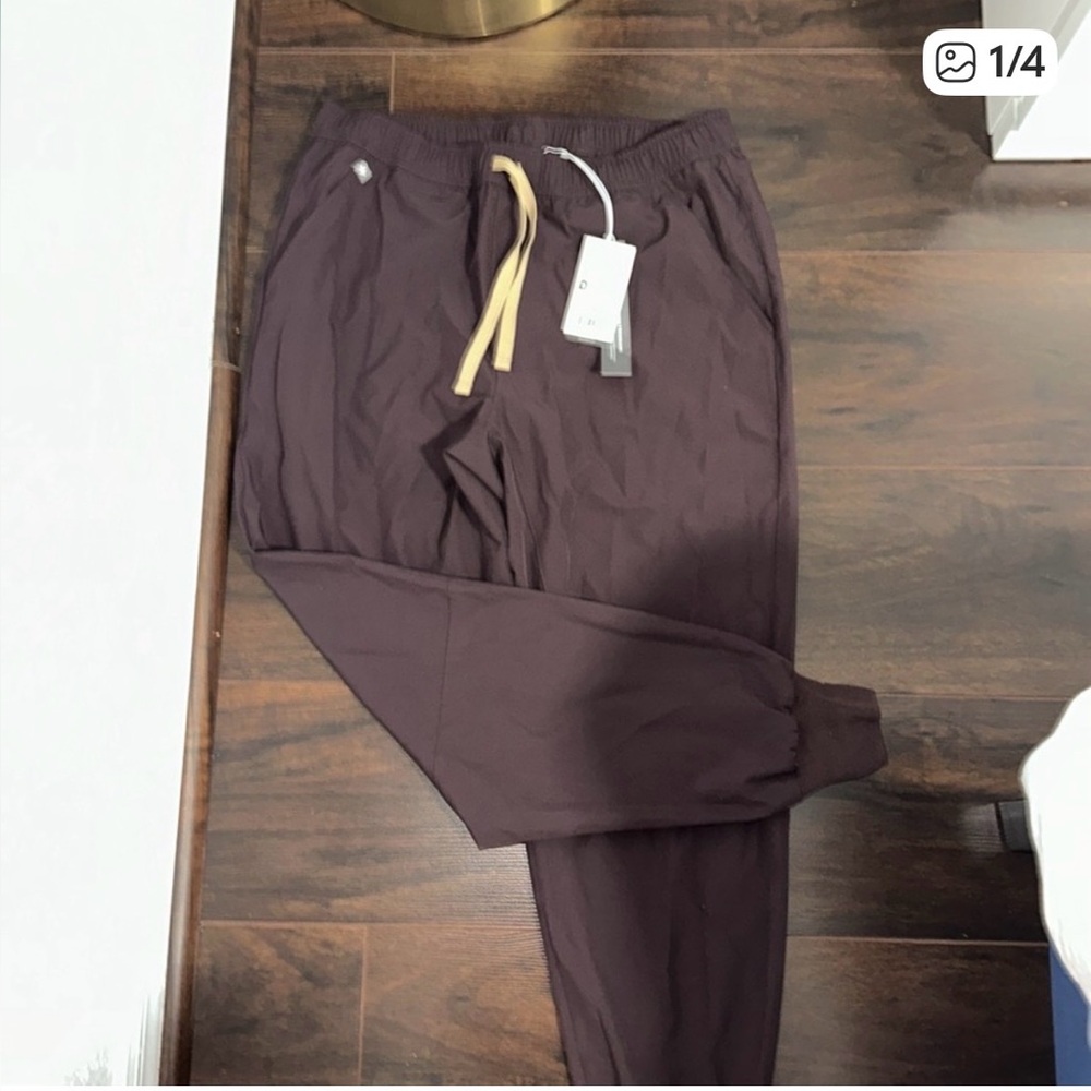 Tansen scrub pants